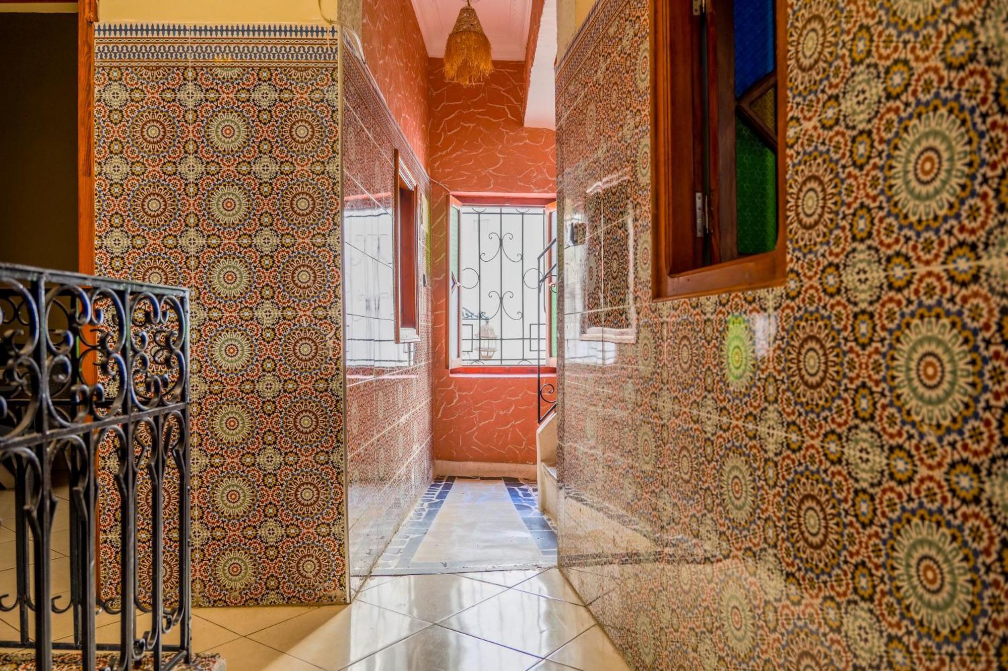Yakout Hostel Tanger Zewnętrze zdjęcie
