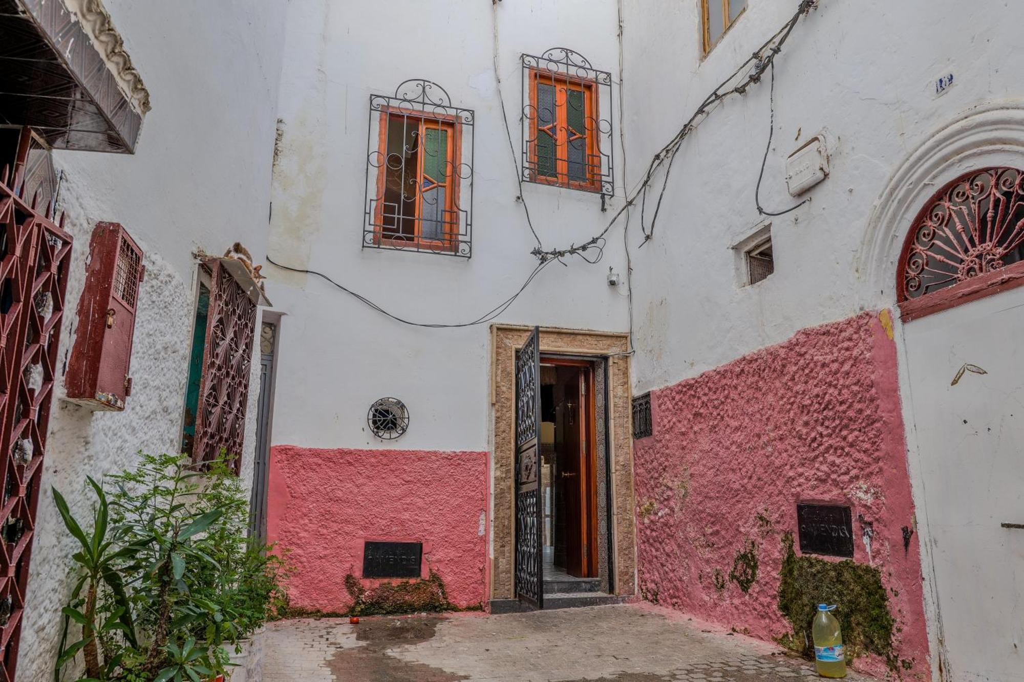 Yakout Hostel Tanger Zewnętrze zdjęcie